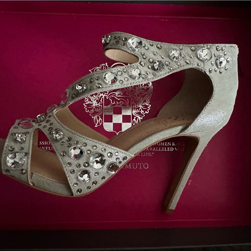 Vince Camuto High heels